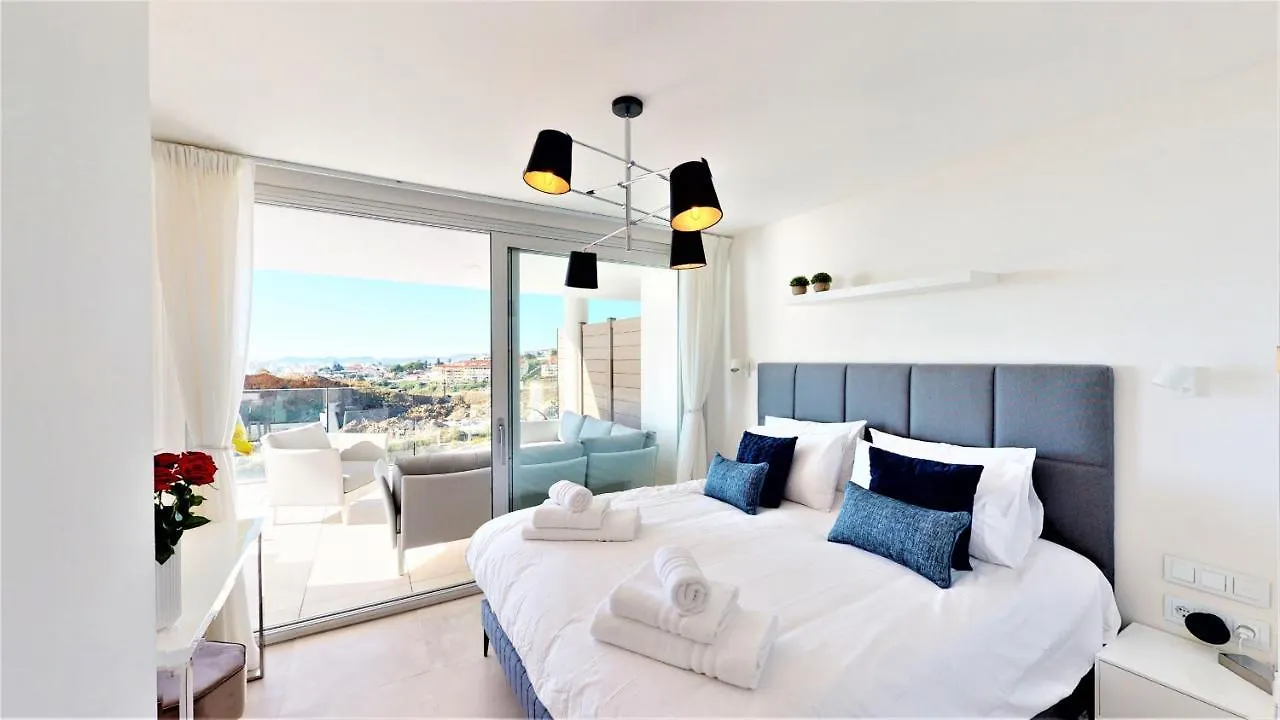Panoramica Views Superb Luxury Apartment Fuengirola 0*,  Ισπανία